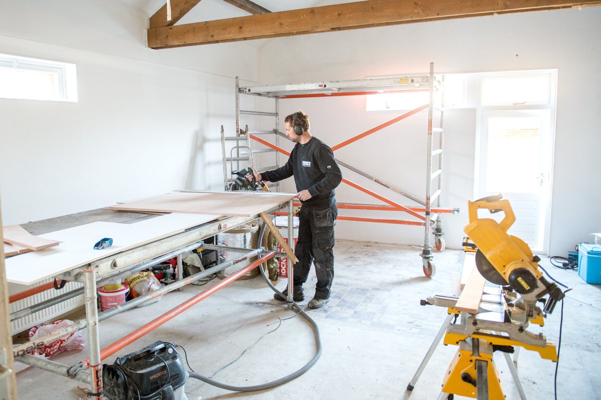 BouwgroepNoord's tweet photo. Aangenomen! Verbouw "sportcentrum Feanwalden" en de renovatie/nieuwbouw van de voormalige "ABN te Groningen". Actie! https://t.co/3NWxhPBD7F