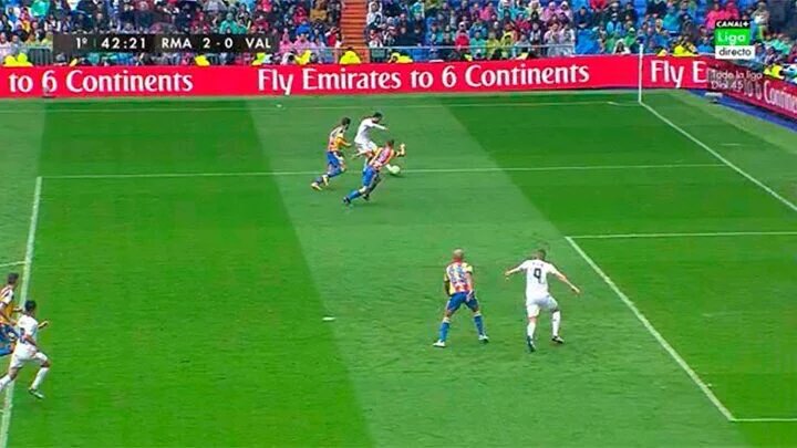 Adryi_9's tweet photo. @simonako2311 no t visto poner el hashtag #roboalvalencia https://t.co/EZxkVuX94O