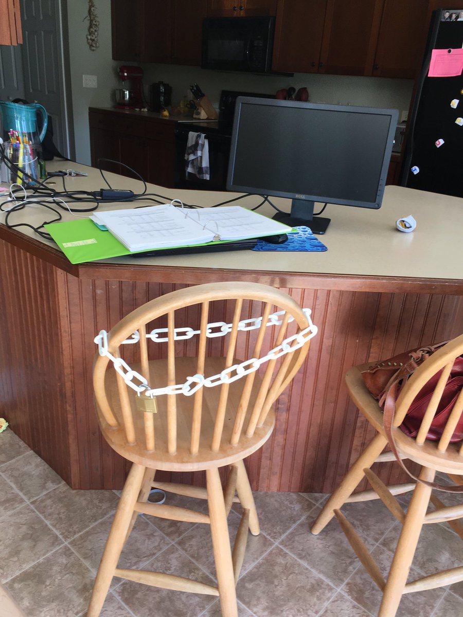 BetterForGood's tweet image. Symbolic placement of H's lock &amp;amp; chain by H himself. (Yes the 3 yo has his own lock &amp;amp; chain. Ask @mattyvanvoorst )