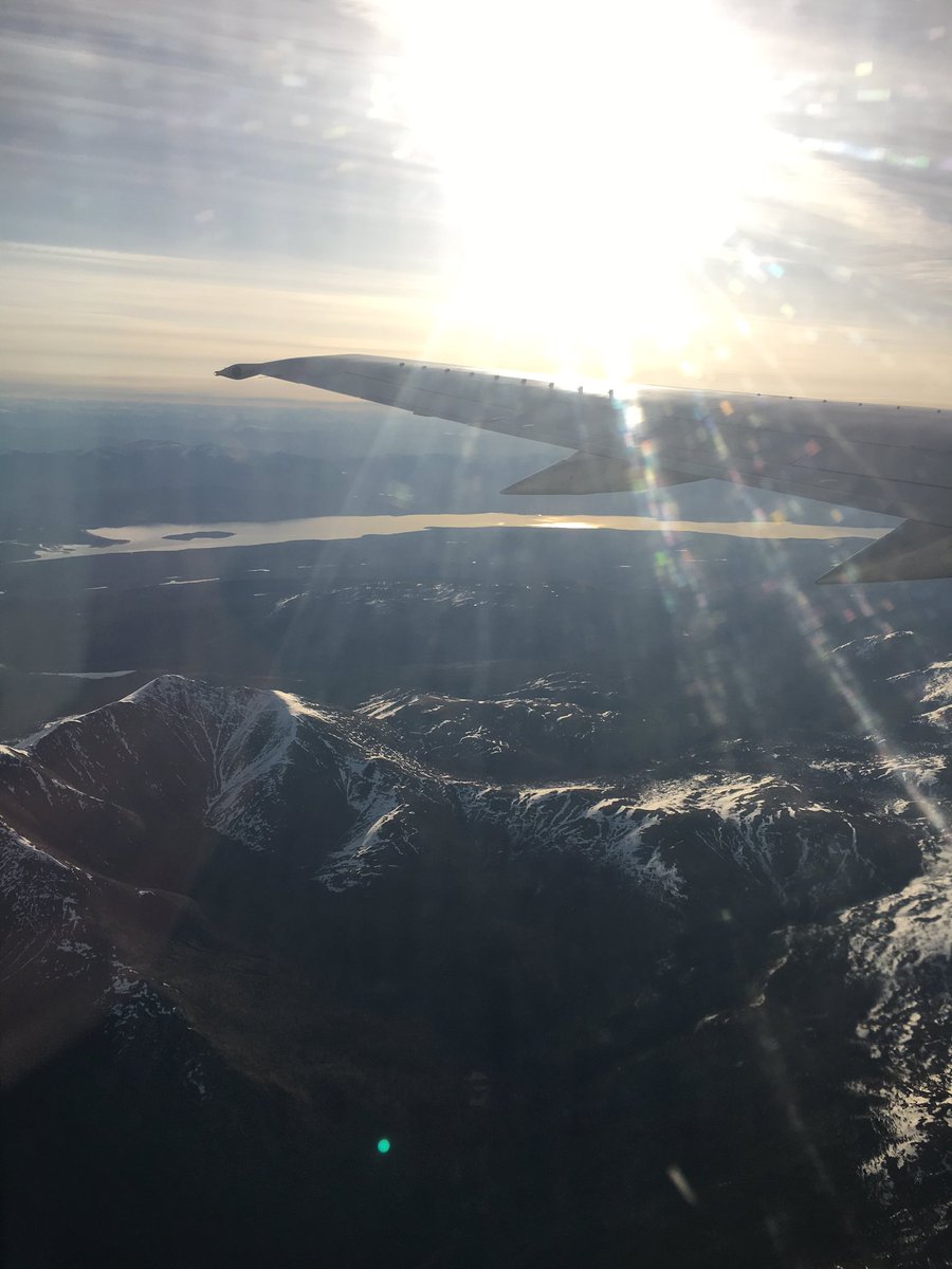 veronique_hs's tweet photo. Catching a ride with @flyairnorth this morning #yvrbound https://t.co/7rib8b4n0G