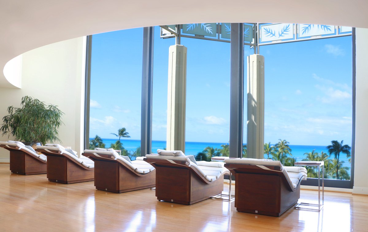 HyattWaikiki's tweet photo. #NaHoOla Spa: same incredible experiences with a new look. Book today https://t.co/qYxdbMMyXw #spa #Oahu #waikiki https://t.co/PZlVhkRgme