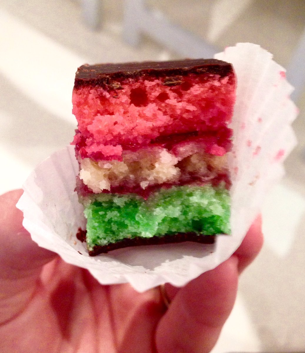 ValleyTable's tweet photo. Crimes punishable by law: saying "No" when offered a rainbow cookie #Sourced2016 https://t.co/B3BdcKKtWi