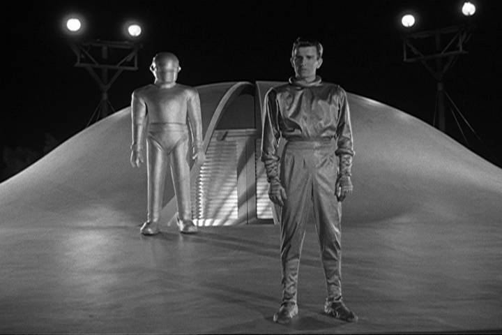 TimeTravelWish's tweet photo. What is announced prior to humans boarding a space station?
Do NOT offer them bananas.🐒 #humanjokes #timetravel https://t.co/yUGPCiY878