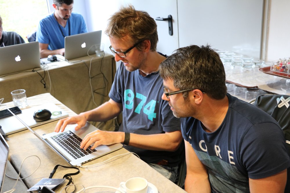 unitygames's tweet image. The #UnityHackWeek is on! 300 devs bringing their most innovative, useful and overall glorious Unity ideas to life!