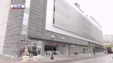 ABC21WPTA's tweet photo. .@CityofFortWayne officials cut ribbon on 1,077-space Skyline Garage this morning. 
https://t.co/3EPGrIZxFJ https://t.co/4Cvcp5Lfyk