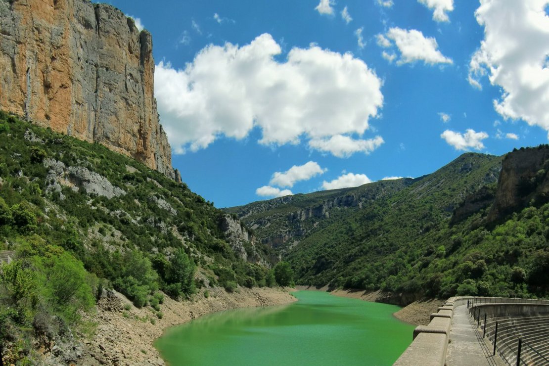 Huesca_LaMagia tweet picture