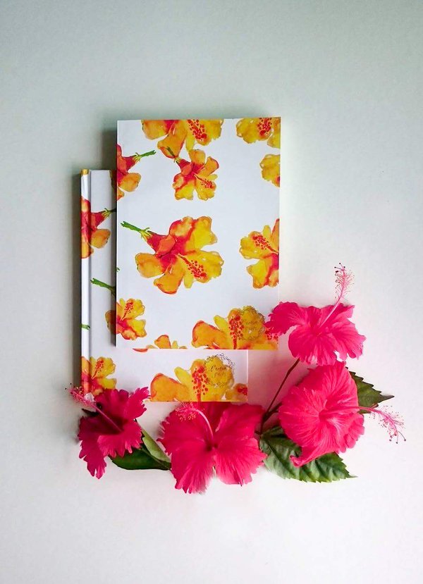 Tony_Pritchard_'s tweet photo. New notepads from #dvc15 alumna @LunaTinkyo https://t.co/kwvwmU4kTB
