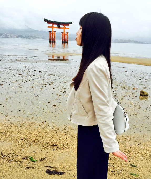 インスタやり始めて１日で 使えなくなってしまったので とりあえず元通りTwitterで。笑  400人近くフォローしてくれてたのにすぐ消えちゃって申し訳ない（ ;  ; ）  とりあえず広島にいるってことだけ報告しておきますです。笑