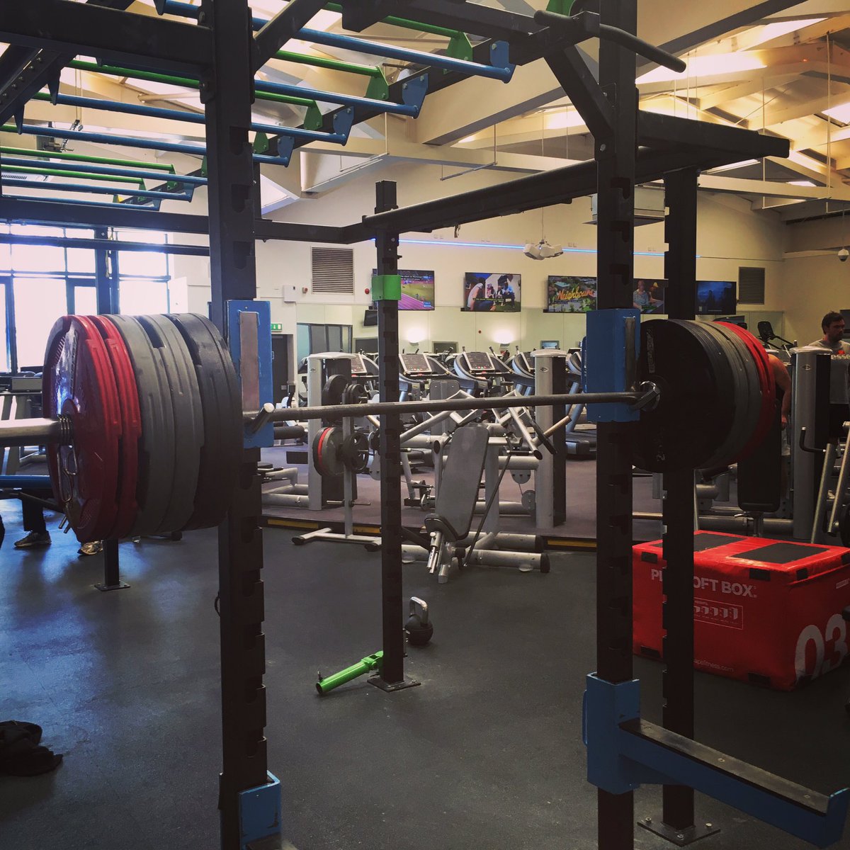 danbarkerpt's tweet photo. Leg session at LSF Whitefield
Still ramping up the volume, 35 sets today #pt #personaltrainermanchester #lsfpt https://t.co/xlcojAo7Yx