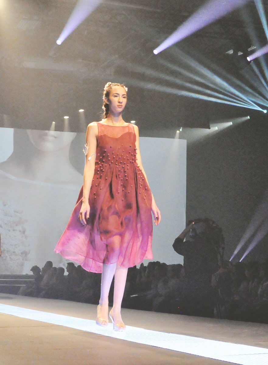 TrendsConnect's tweet photo. Toutes les images du défilé #signature2016 du @LaSalleCollege sont en ligne: https://t.co/fEIdq9YSk0 #mode #montreal https://t.co/YAkwoHBVw0