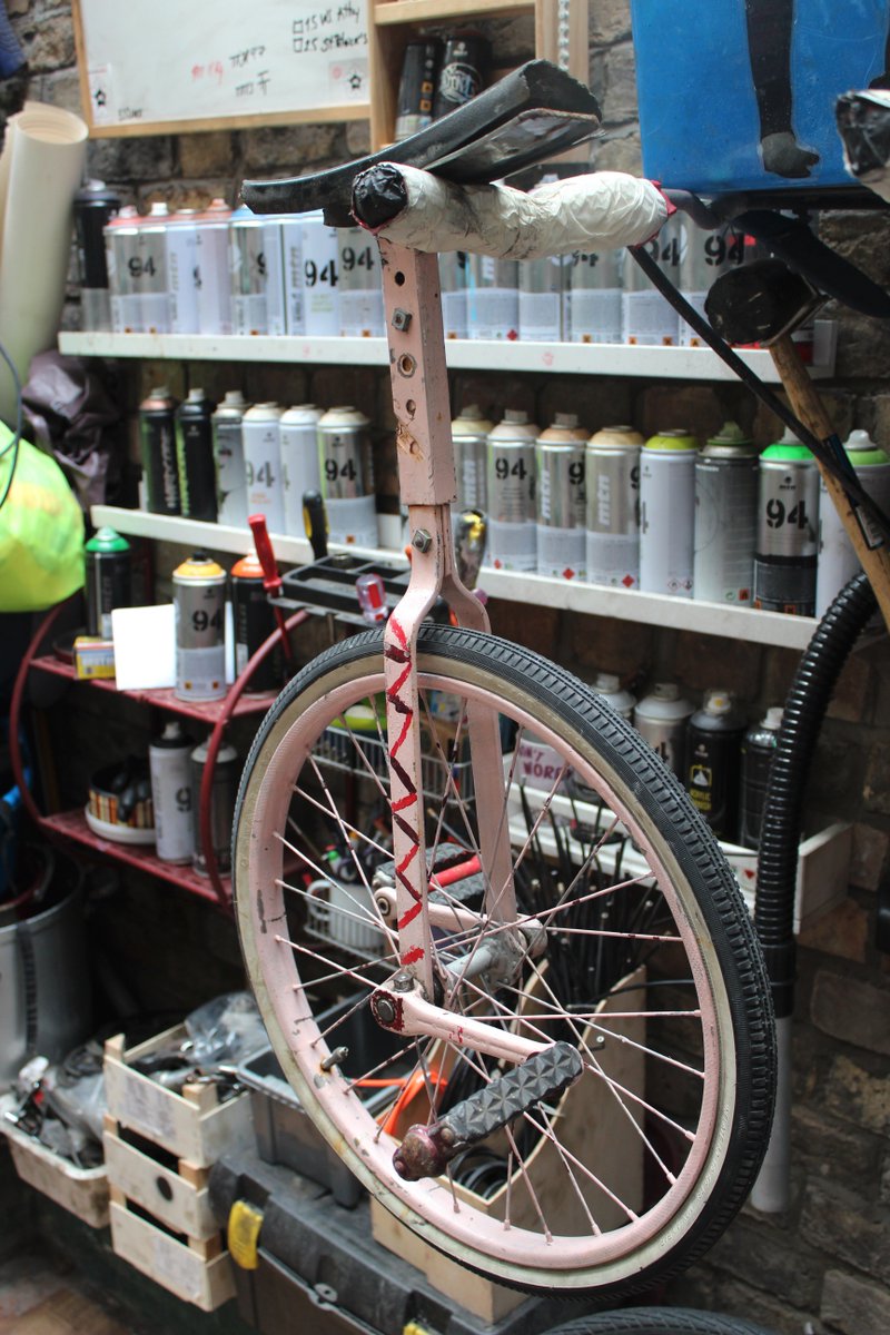 malabaile's tweet photo. #lookwhatifound #vintage 18'' #unicycle https://t.co/xQQ9R0GAZu