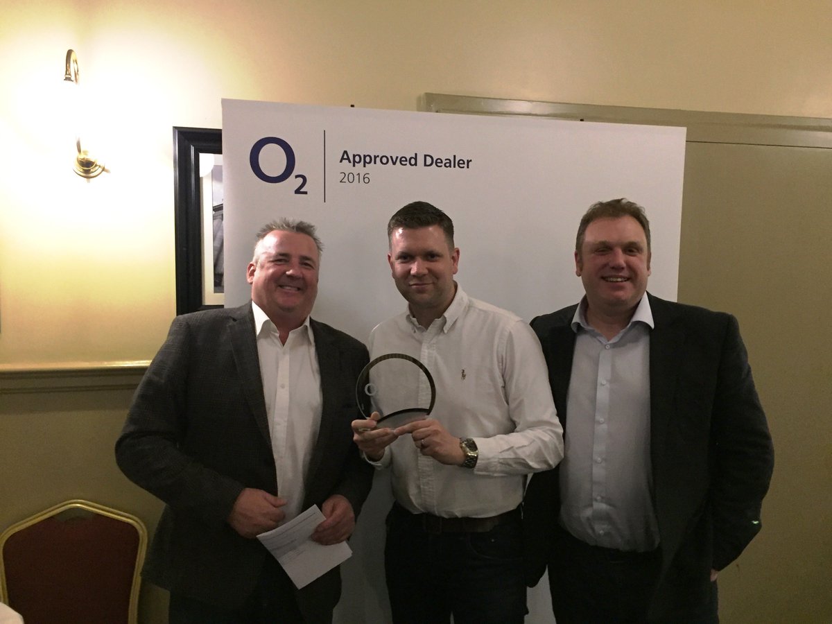 Focus_Mobile's tweet image. @Focus_Mobile were proud to once again to once again be included in @O2 's top dealers for 2016 l :) #o2approved