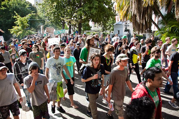 FieldsOfGreenFA's tweet photo. Stunning photos by @madsnorgaard of the 7 May #Cannabis march @CapeTown https://t.co/2xuGeEbUKm #ctcw2016 #ctcw2016 https://t.co/l4HZ7FA1ax