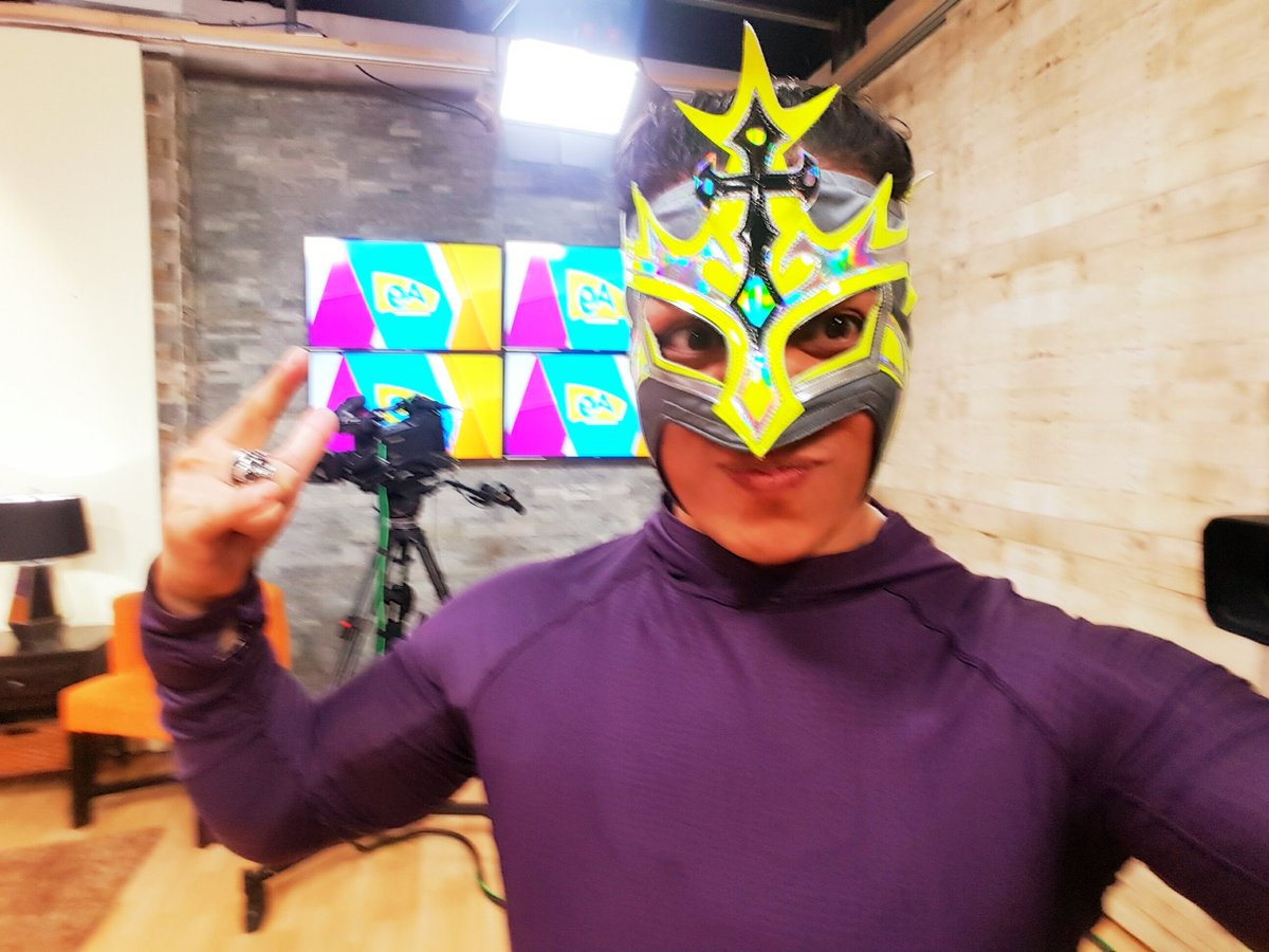 JUVENTUDGUERRE2's tweet photo. A punto de comenzar #FITJUICE #Viveelpoder canal 184 Izzi #Fitness #Lifestyle & #Nutrition con #JuventudGuerrera !!! https://t.co/zyvLvjWxQ9