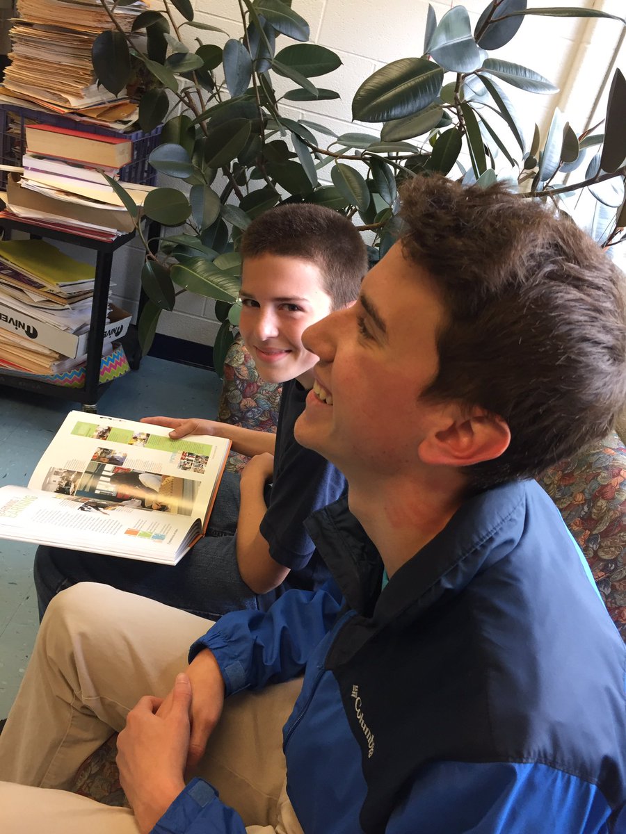 HayfieldYBK's tweet photo. This is what happens when you don't buy a yearbook #nextcommercial https://t.co/0XTfjWrqXv
