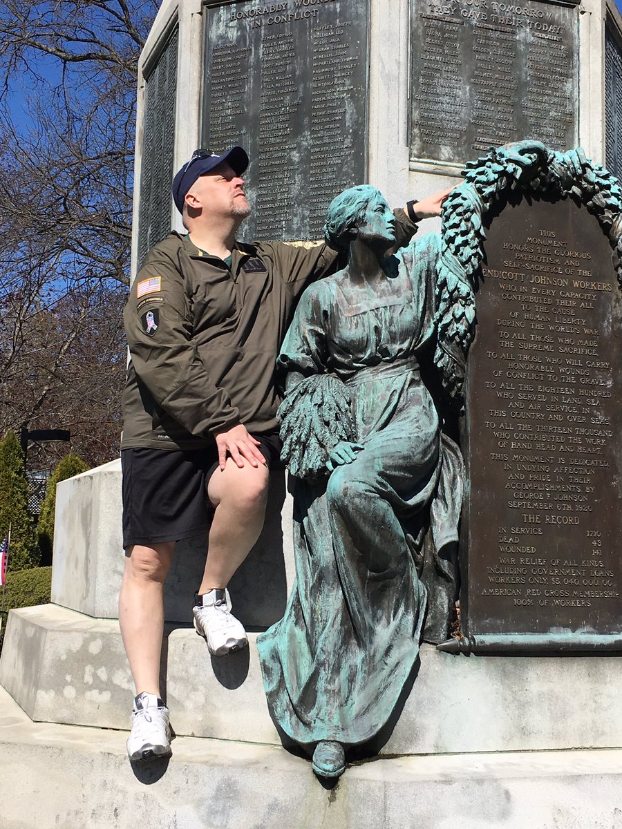 the_Bey_Z's tweet photo. @M28BBY #STRIKEAPOSE https://t.co/aLRsO2kZ7t