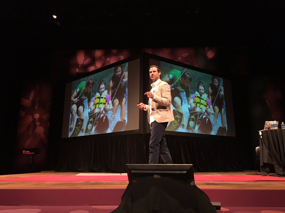 DPDREW's tweet photo. @twinmiki and @itsandrewhorn gave an inspiring presentation at #bushCON2016 about following your passion. https://t.co/VDusMzNABc
