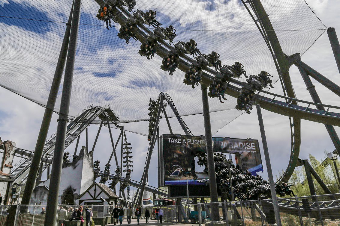 Looks like Derren has been up to his tricks elsewhere on the Island...