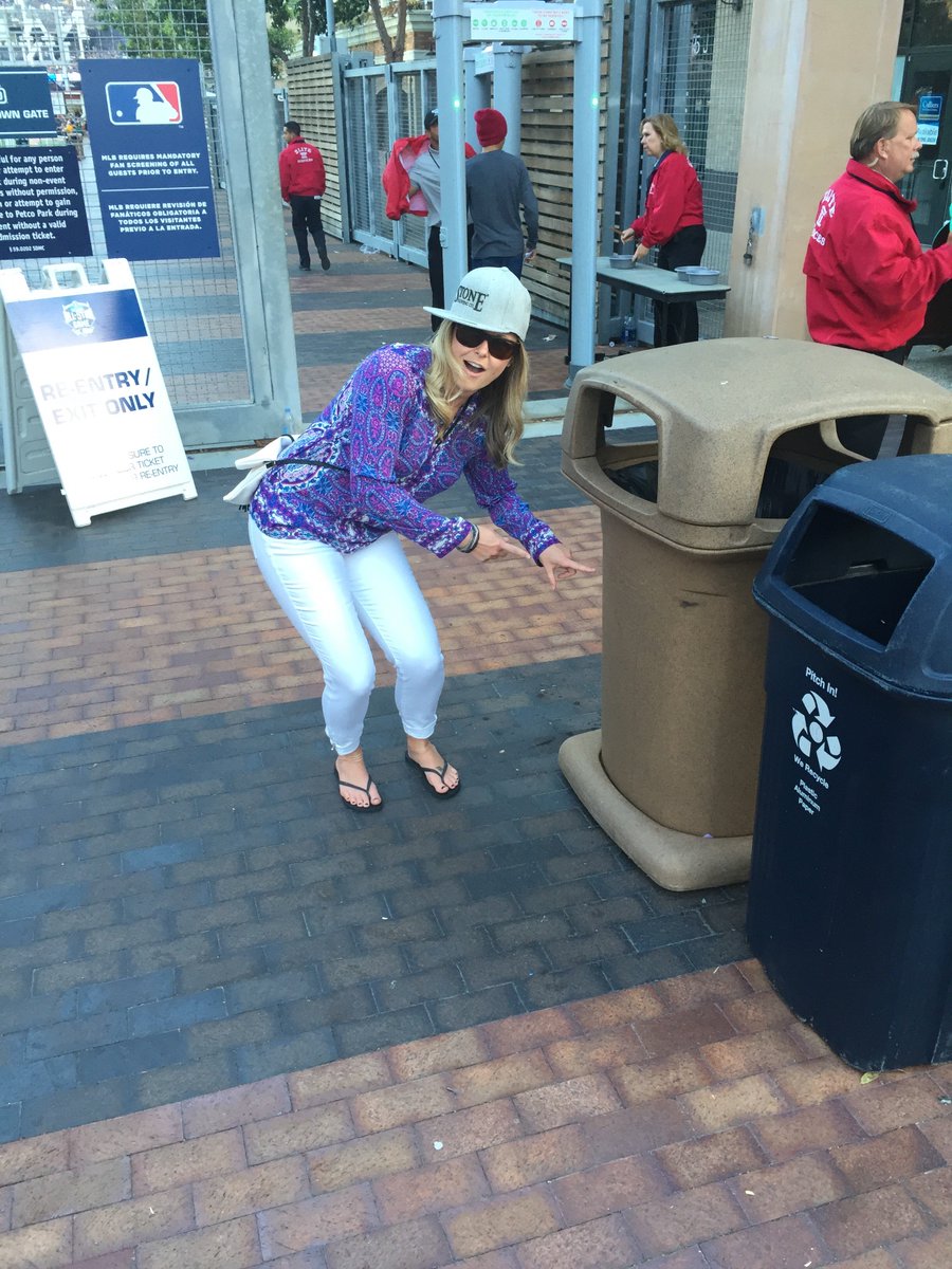 ToterLLC's tweet image. Spotted: @ToterLLC at the @Padres @PetcoPark Stadium! #builtforextremes #GoPadres #HomeRun