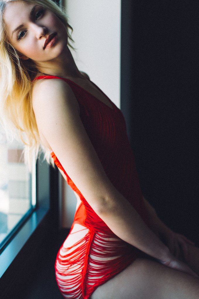 ShopBCD's tweet image. Flirty one-piece red teddy. No Apologies. #SunroseTeddy
Shop our best sellers: shopbehindcloseddoors.com/shop/