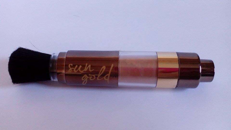 GafitasGafi's tweet photo. https://t.co/8bTUyaFwIG

Brocha Bronceadora, menudo invento!!  @maquillajedia  Clikc, Clikc Bronceando!! https://t.co/1I0gWmM2FP
