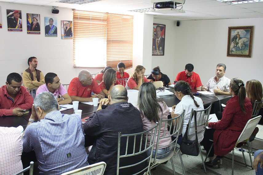 alcaldiaguanare's tweet photo. Estado Mayor de Alimentación Municipal Guanare
Unifica criterios para la mejor distribución de Alimentos. https://t.co/FCwn21NDFn