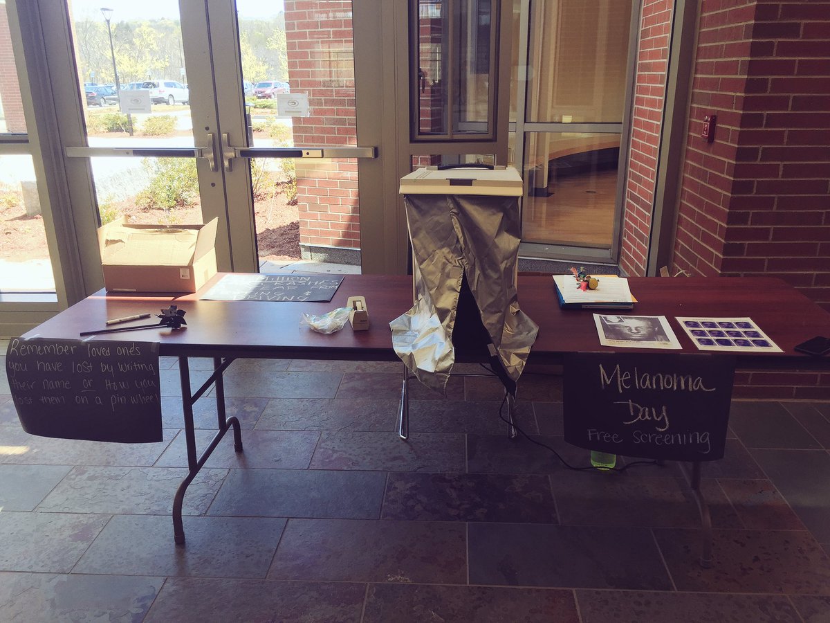 MorinWellness's tweet photo. Come see what @graftonsadd1 is doing today at lunch! #safetyweek #malenomaawareness https://t.co/QctDc73pvB