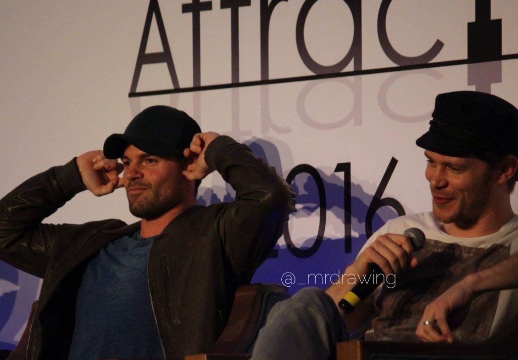 _mrdrawing's tweet photo. Daniel Gillies and Joseph Morgan at @VampireAttract by me ❤️ ( @JMorganBrasil @DGilliesFans) part 2 https://t.co/PtrChUU8wa