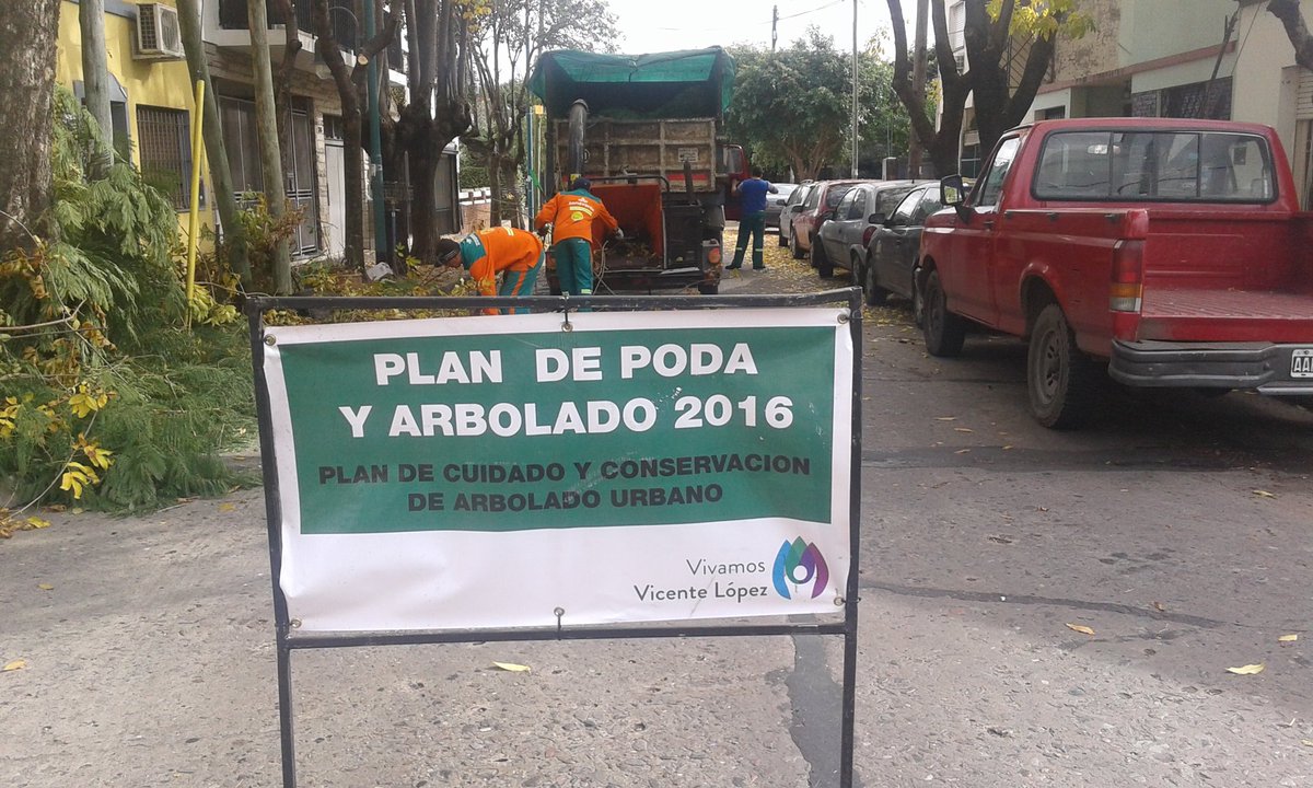 rociosuarezvl's tweet photo. Plan De Poda y Arbolado 2016. #Olivos Gestion @jorgemacri https://t.co/el2B4TkZij