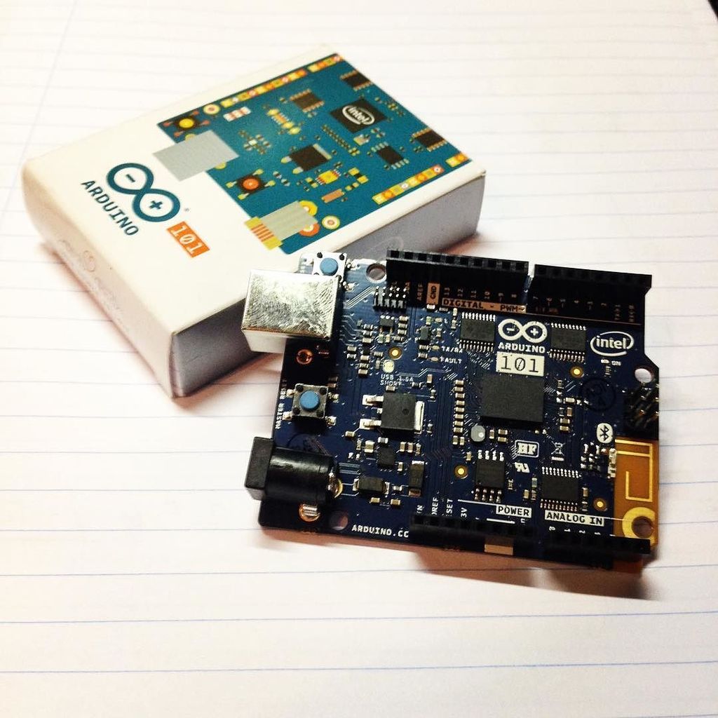 caudalfinIoT's tweet image. Time for some #Rapid #Prototyping with the #Arduino101 #Arduino #development #project #design #microcontroller #wea…