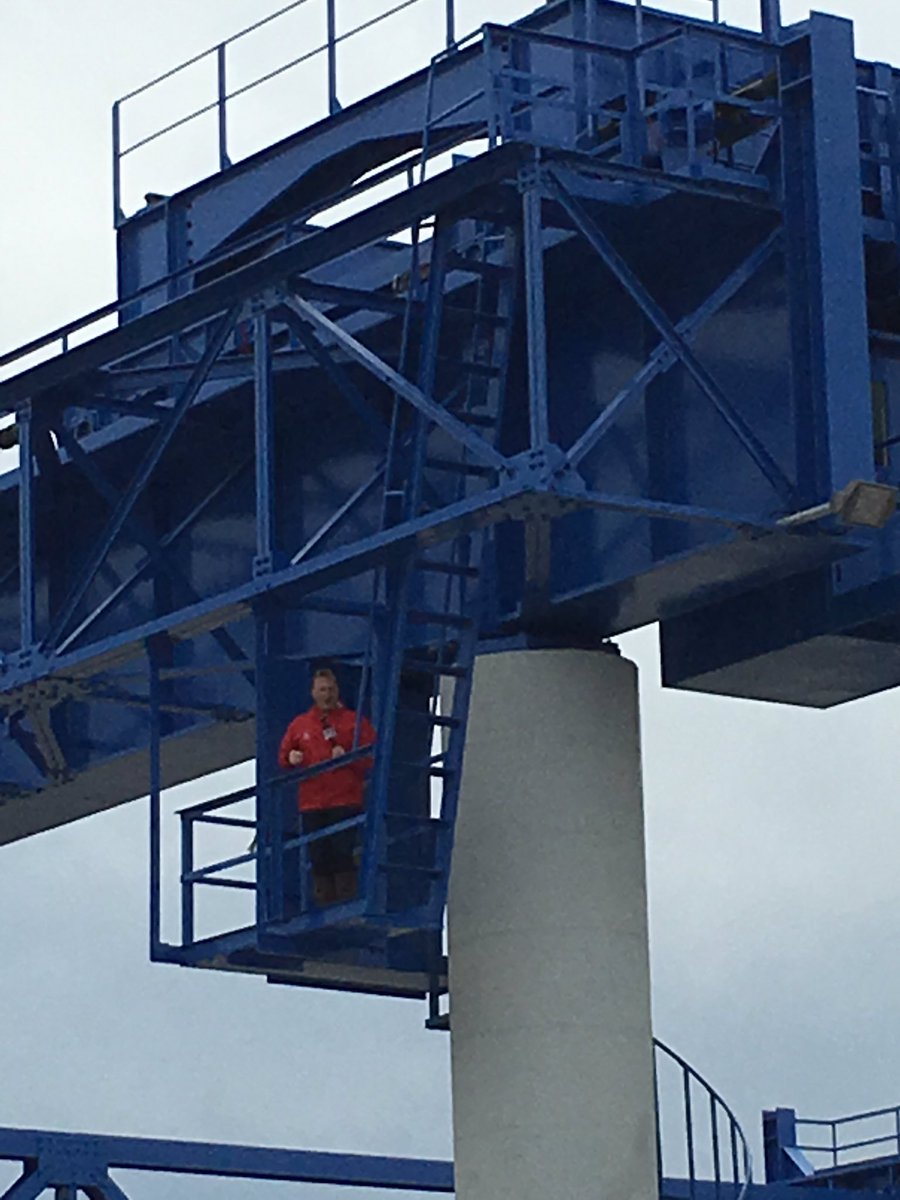 ally_lightle's tweet photo. I spy @TonyRussellTV on the new Port of Catoosa crane! Tune into @NewsOn6 tonight. https://t.co/Ld7ccanq6S