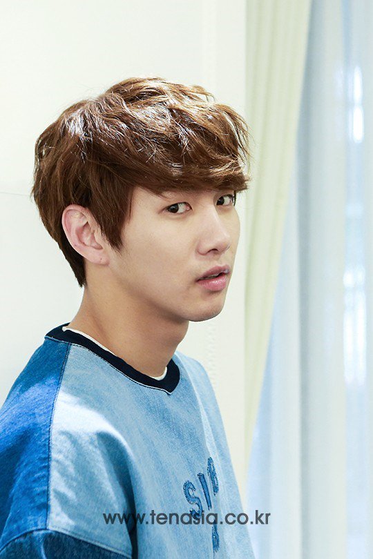 709_JT's tweet photo. (인터뷰) 이재준, 여심 홀릭을 부르는 훈훈한 비주얼 
#이재준 #leejaejoon ♥
https://t.co/Zwb9Q69qek https://t.co/vADn9swDbu