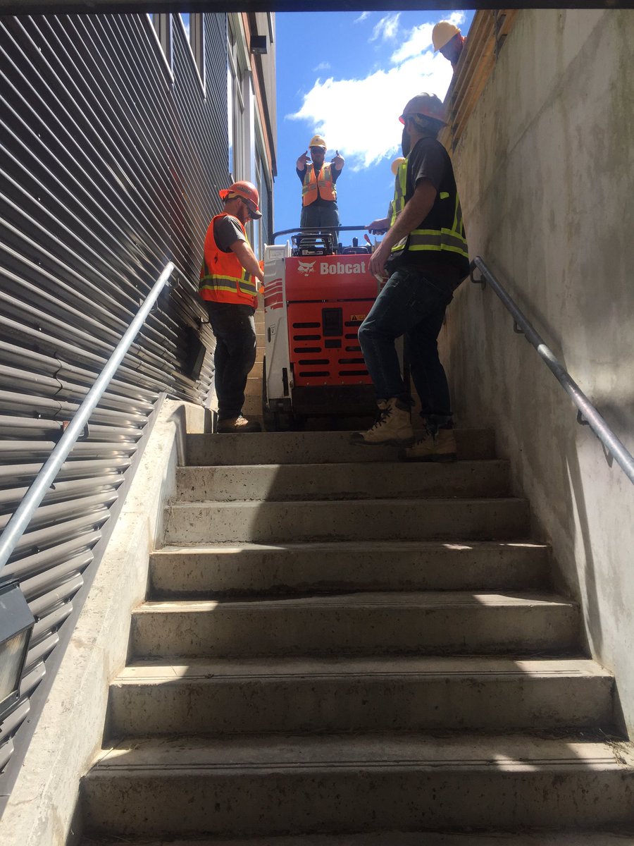 Paver_King tweet media