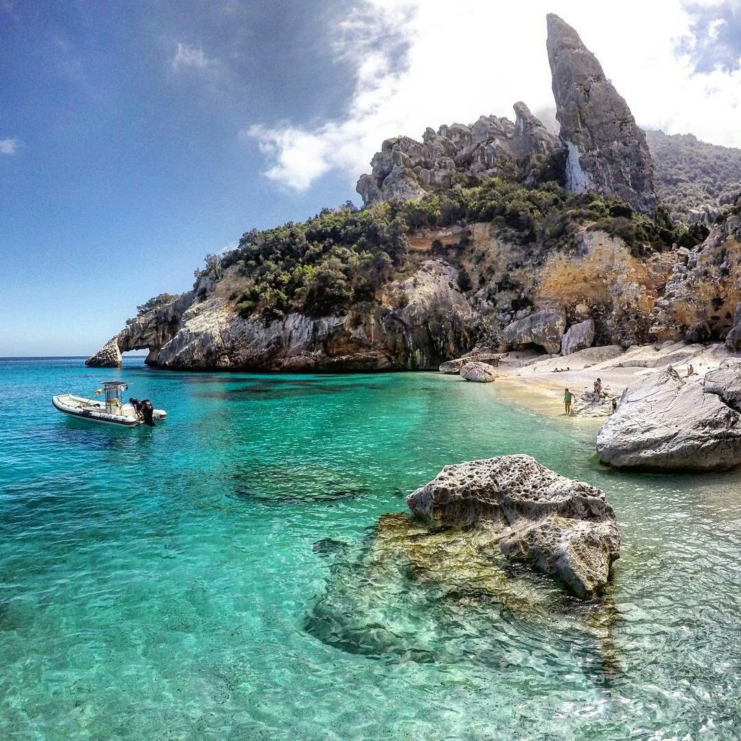 sardinia_in's tweet photo. Cala Goloritzè,  #Baunei  
Ph: Tore Nieddu

Use #sardiniain hashtag for your #photos about #Sardinia #travel #natgeo https://t.co/3M7d2h4DXL