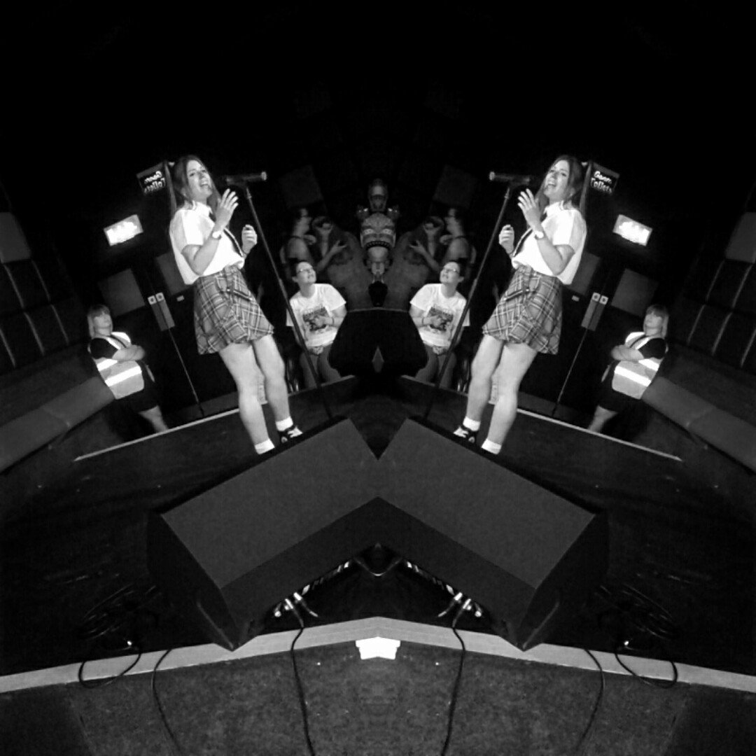 courtney_jayd_'s tweet image. @RobynlouRegan it was good seeing you @SEShowcase