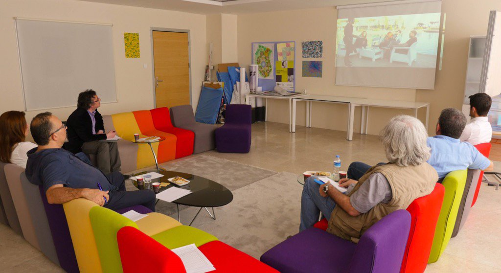 #zirvemobilfilm ödül töreni 10 mayıs salı 12:00'de rektörlük konferans salonda olacaktır.Tüm Zirve ailesi davetlidir