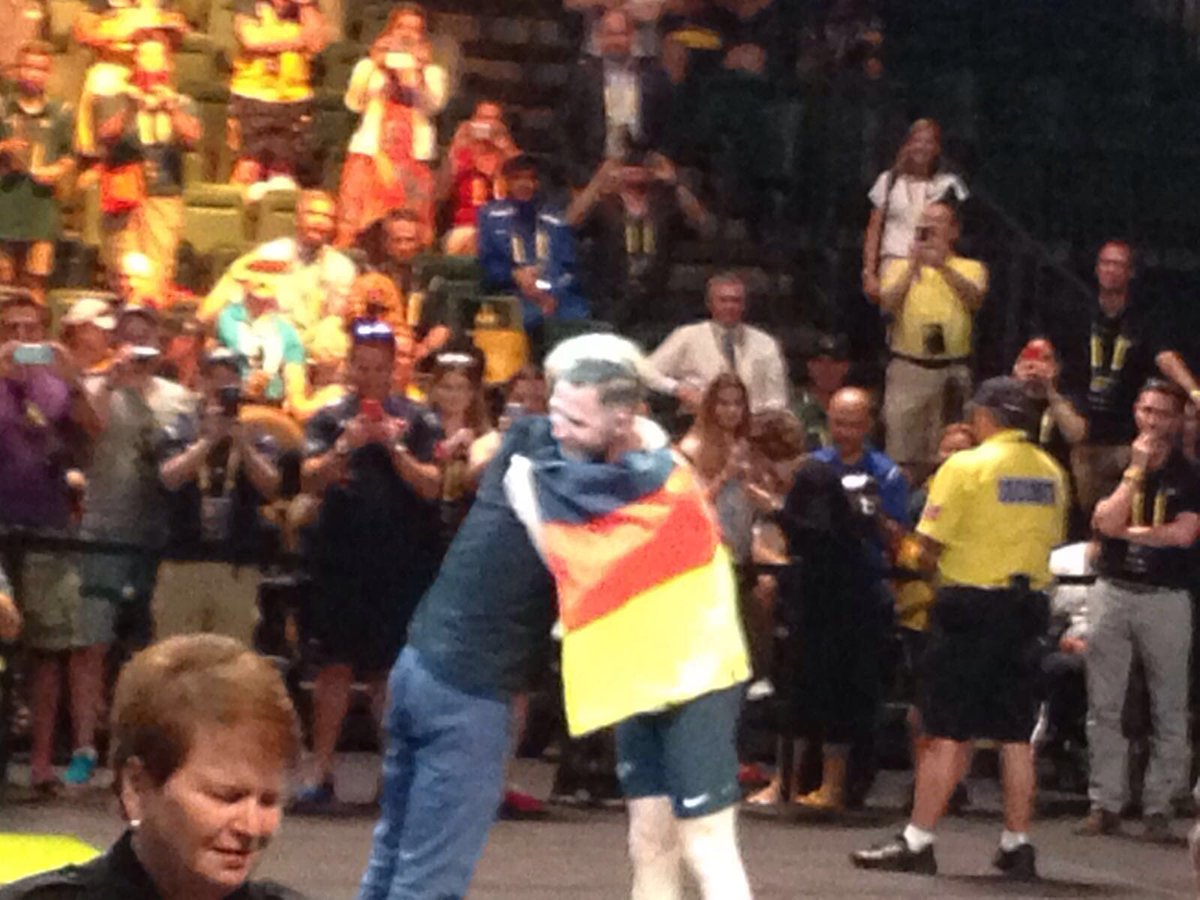 GermanyinUSA's tweet photo. We have our 1st medal @InvictusOrlando Congrats to Kai Cziesla for silver in indoor rowing! Prince Harry presented https://t.co/2crD9NdnKe