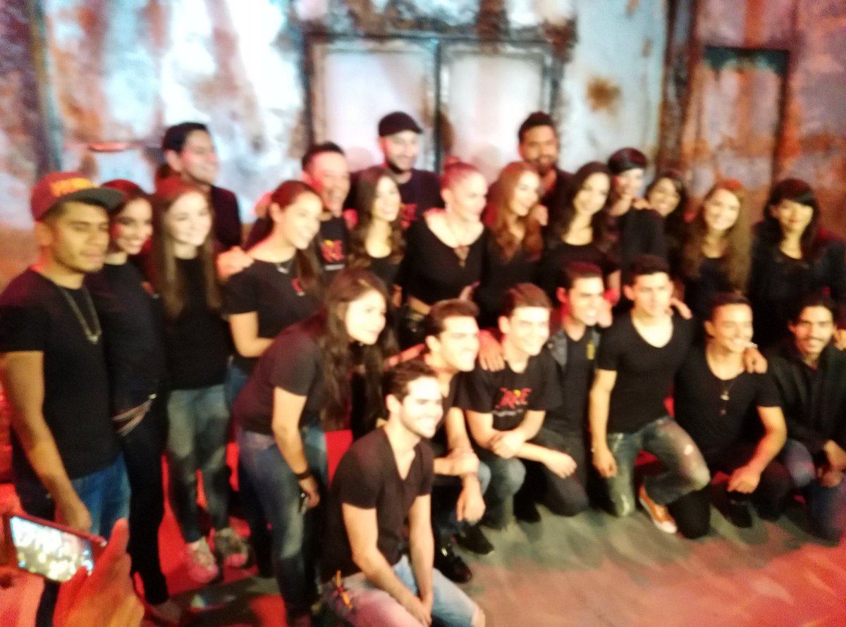 REFLECTORINFORM's tweet photo. #Presentacion Prensa #NuevoElenco @CarrieElMusical @SoyRickyBeck @_lauracortes @DannyLujan @FansCarrieMx https://t.co/HNvapaeJO8