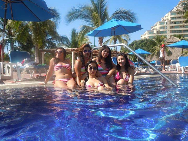 CMagazineMX's tweet image. Disfrutando de las ventas de #CompanyMagazine 🍻👙☀