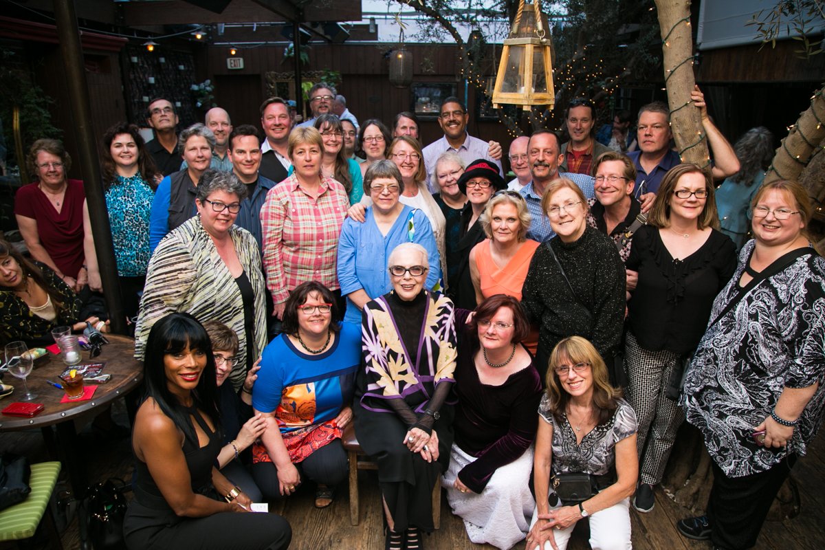 Barbara Bain tweet media