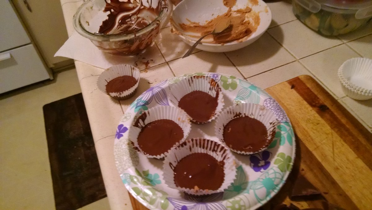 Shout out to <a href="/BrothersGreenBK/">Brothers Green</a> and their tasty peanut butter cup vid #delicious