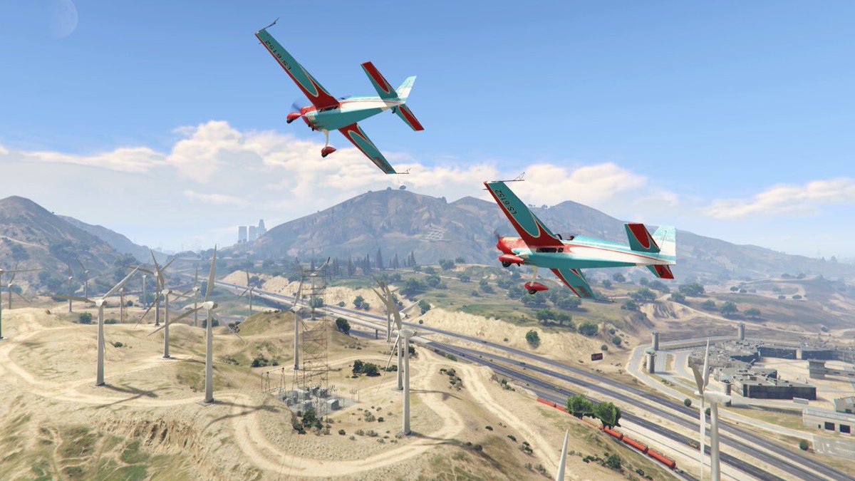 SS_Arrows's tweet photo. 2-ship formation flyby over the great town of Sandy Shore! #TeamSandyShore https://t.co/FWBsXwBCWt