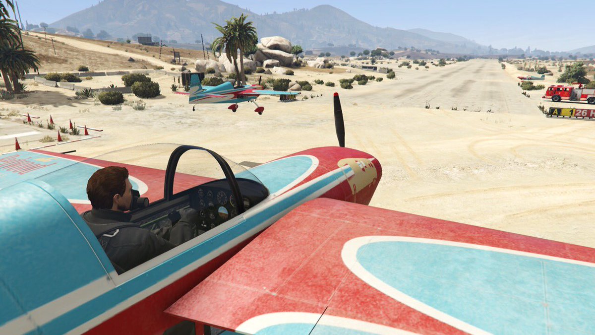 SS_Arrows's tweet photo. Delaying the touchdown to drag off the speed! The final landing in the Mallard! #TeamSandyShore #TheEndOfAnEra https://t.co/0JkrcIOrbN