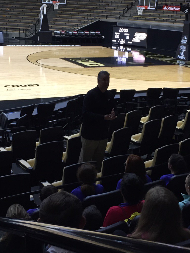 SFEArcher22's tweet photo. Thanks @CoachPainter for your message to our @SFE_3820 students today! #beapersonofvalue https://t.co/Aqers5mDbC