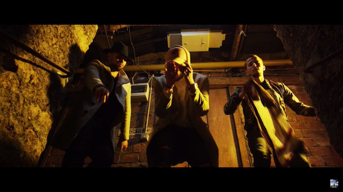 WazyBank2son's tweet photo. #BBN NOUVEAU CLIP de @Hayce_Lemsi &amp; @VoltsFace FT @Abdallah_BR #ADAL #RapFrancais #Bank2son https://t.co/nnMclw6Wpl https://t.co/vD0QNHnuwb