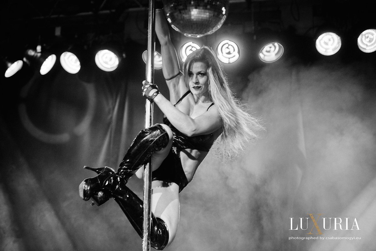 LuxuriaParty's tweet photo. I think today is a perfect sunny day to do some exercise ;) #poledance #sexyexercise #luxuria
Photo: Csaba Somogyi https://t.co/x6lwNS9ejY