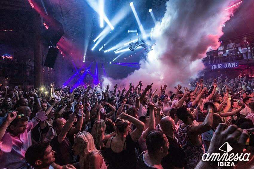 Amnesia_Ibiza's tweet photo. One month to go! #CreamOpening #9thJune Got your tickets yet?⏰ 💥 
Special price + NO QUEUES: https://t.co/C5WeTvR290 https://t.co/FVVtPrTbnX