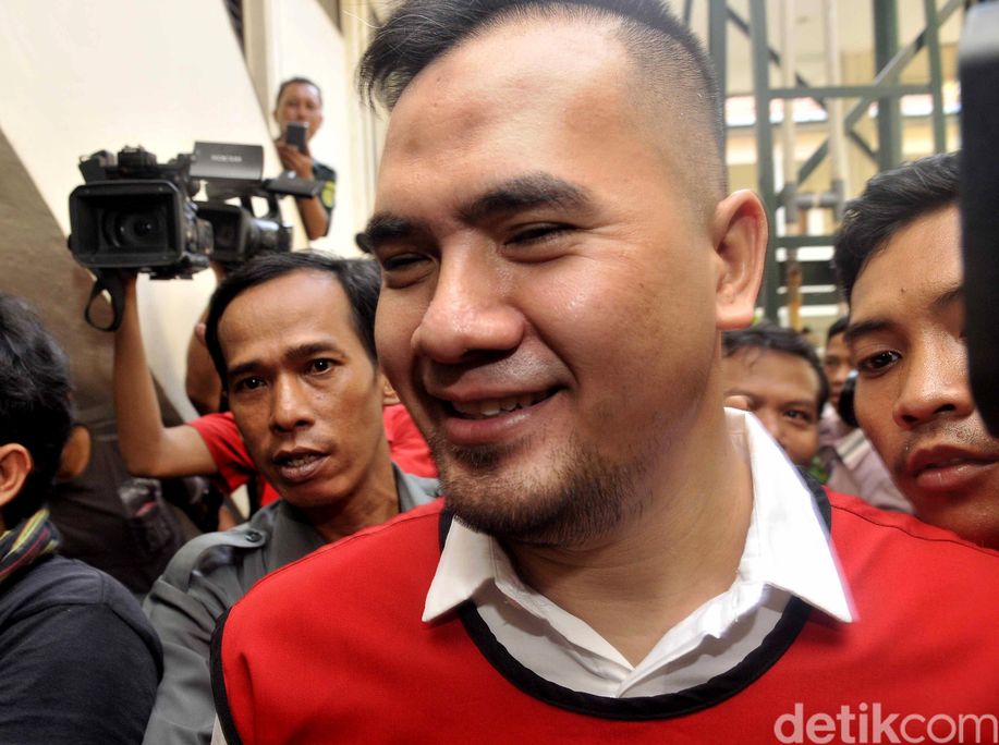 BaahhRT <a href="/detikcom/">detikcom</a>: Calon Istri Saipul Jamil Baru 22 Tahun detik.id/Vh8kgv via <a href="/detikhot/">detikhot</a>