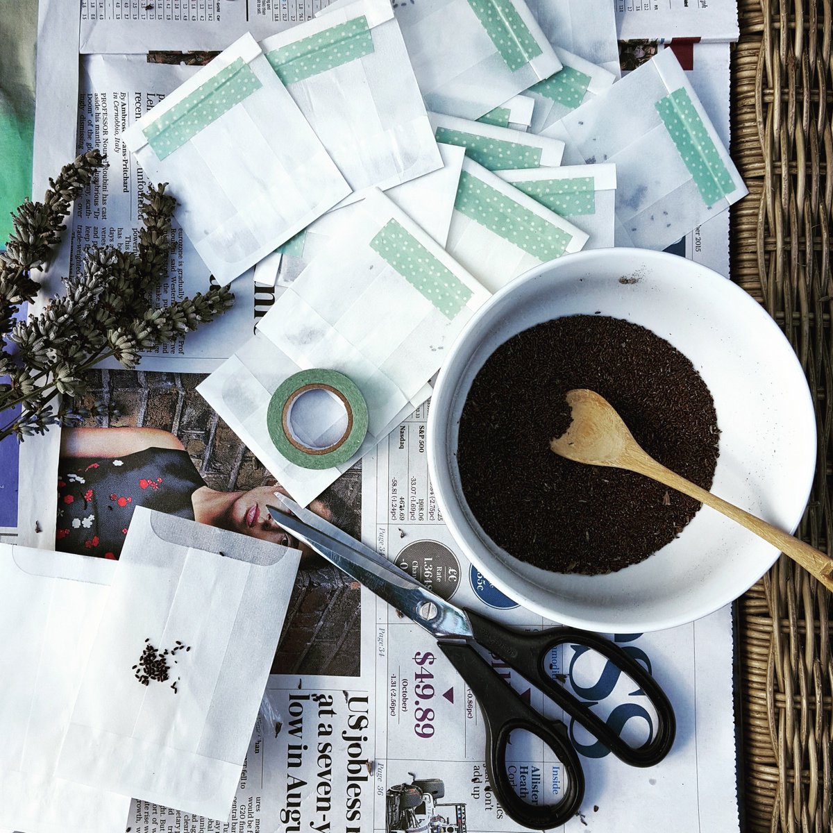 MelitaKylePhoto's tweet photo. Hello! @FromPaperchase Would love to help get a #ProjectCraft workshop going in #Oxford #bloggers What do you think? https://t.co/T5uKJp7T8j