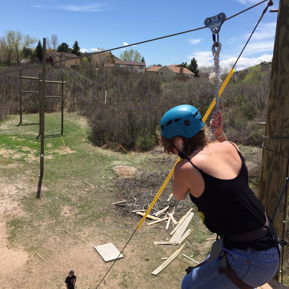 grhbroncos's tweet photo. @bugs2u @kenzi_knight she made it to class. #zipline #adventureclass https://t.co/cu3jxbTfme